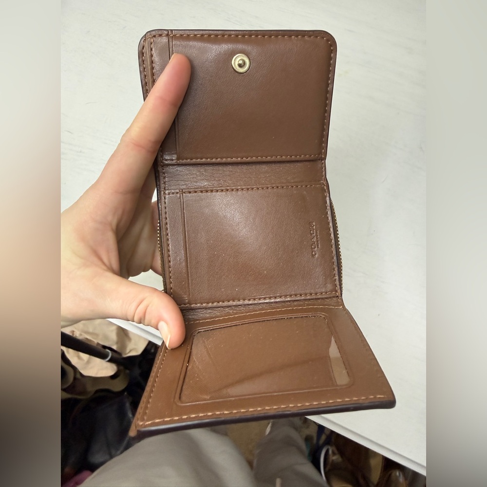 Coach Small Trifold Wallet In Blocked Signature Canvas - Picture 7 of 8